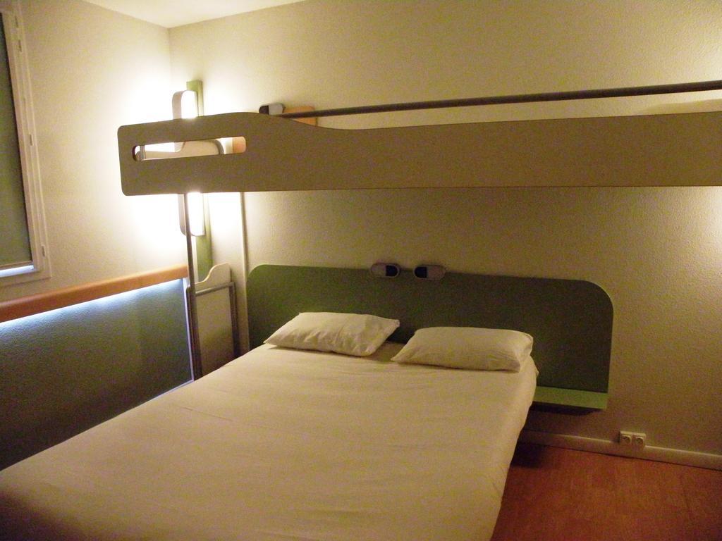 Ibis Budget Montauban Les Chaumes Pokoj fotografie