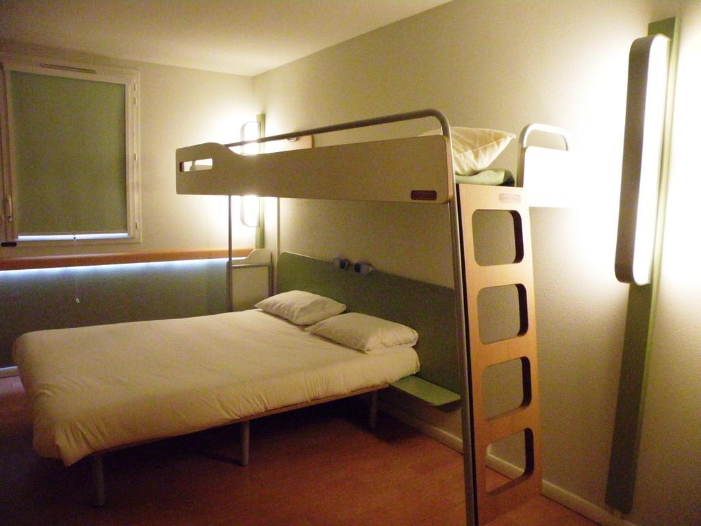 Ibis Budget Montauban Les Chaumes Pokoj fotografie